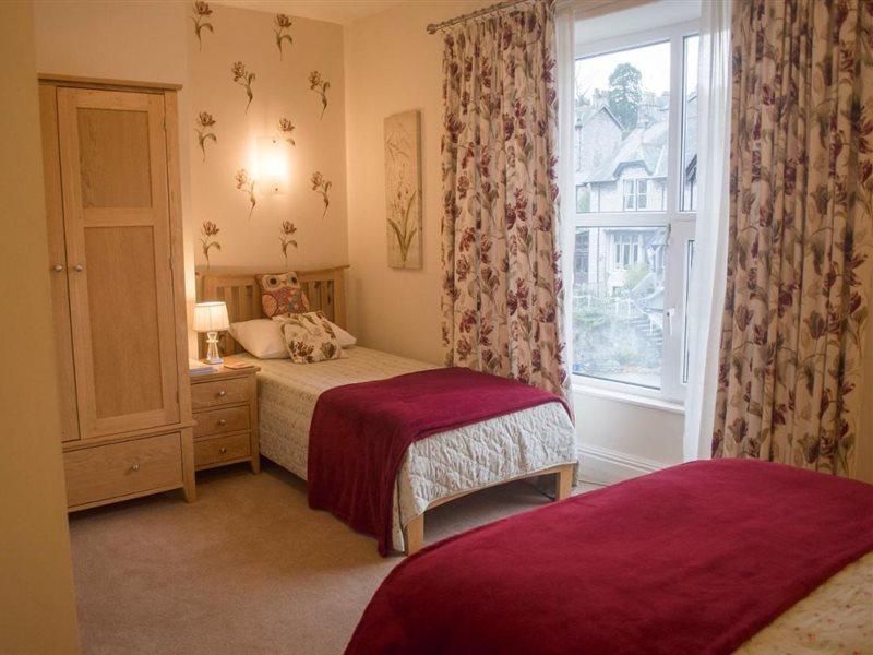 Birchleigh Guest House Grange-over-Sands Extérieur photo