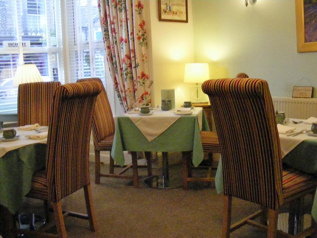 Birchleigh Guest House Grange-over-Sands Extérieur photo