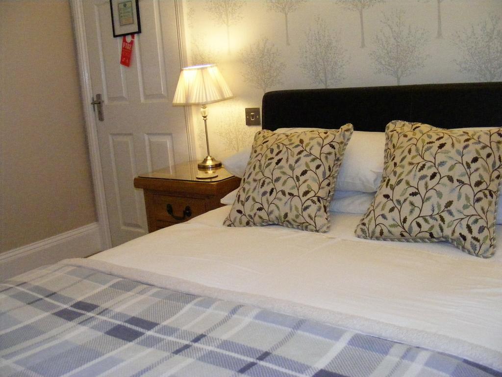 Birchleigh Guest House Grange-over-Sands Extérieur photo